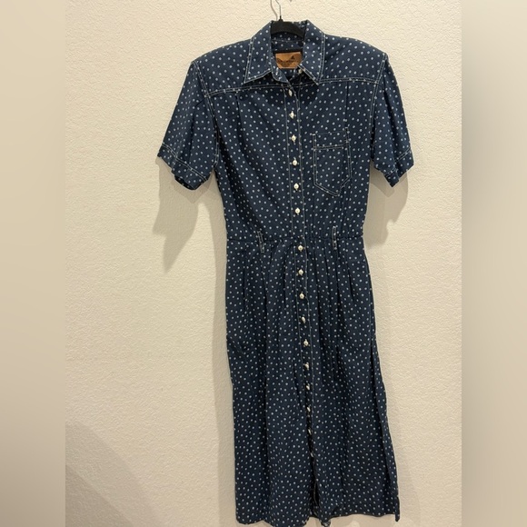 Liz Claiborne Blue and White Puff Sleeve Sundress - Picture 2 of 5